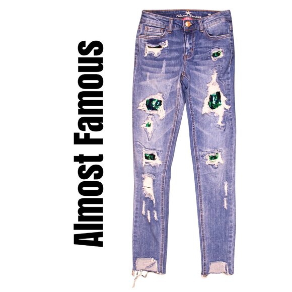 Almost Famous Mid Rise Distressed Sequin PatchSkinny Jeans –Size 0 - Picture 1 of 8